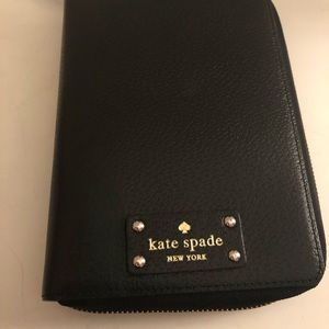 Kate Spade zip around personal Wellesley organizer